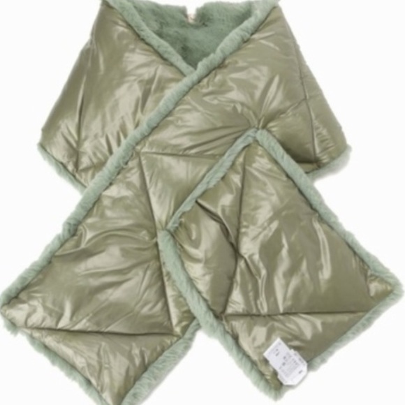 Sosken Faux Fur Down Scarf - Picture 2 of 4